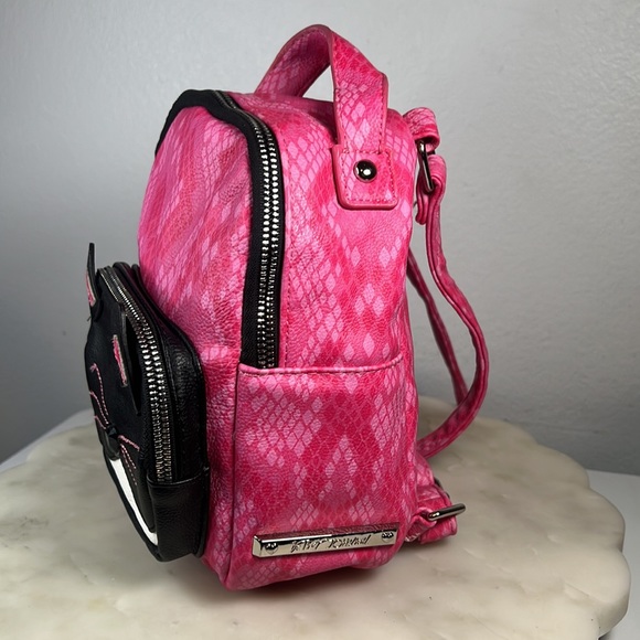 Womens Betsy Johnson Kitsch Fushia animal print snake skin Mini Backpack - Picture 3 of 10